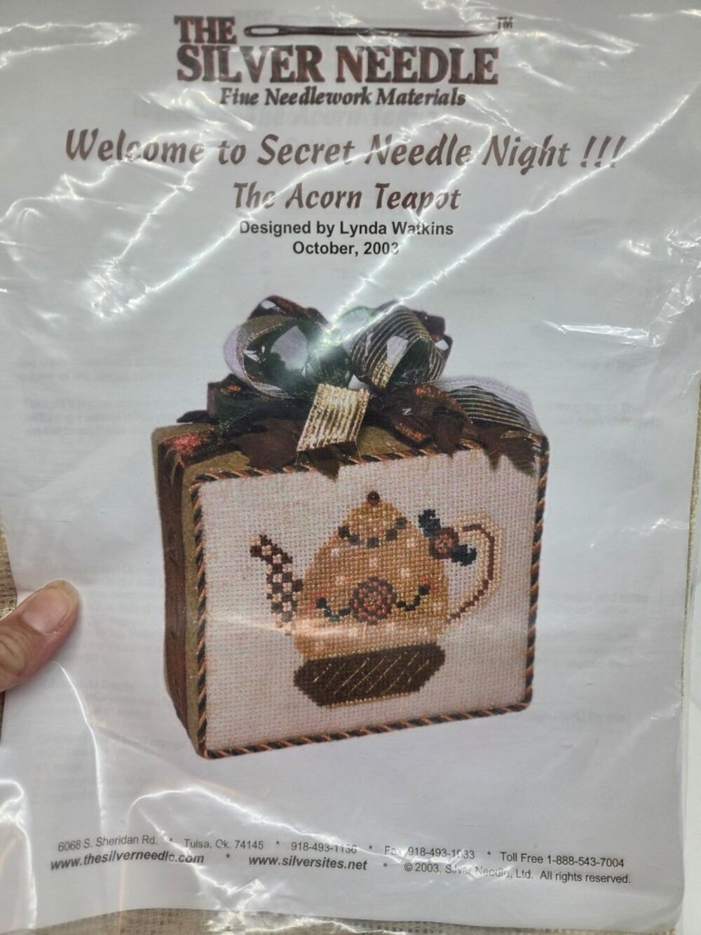 NEW Complete The Silver Needle Acorn Teapot Cross-Stitch Kit Holiday Christmas